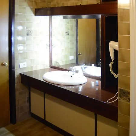 לינה וארוחת בוקר Garden