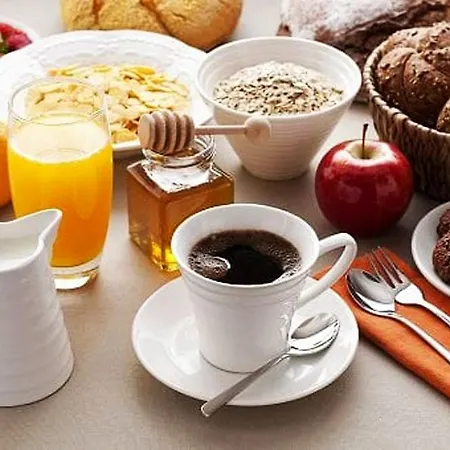 Garden לינה וארוחת בוקר